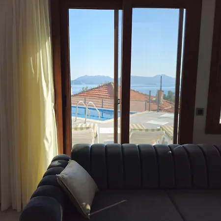 빌라 Asiyan 말마리스