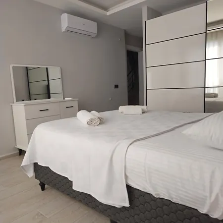 빌라 Asiyan 말마리스